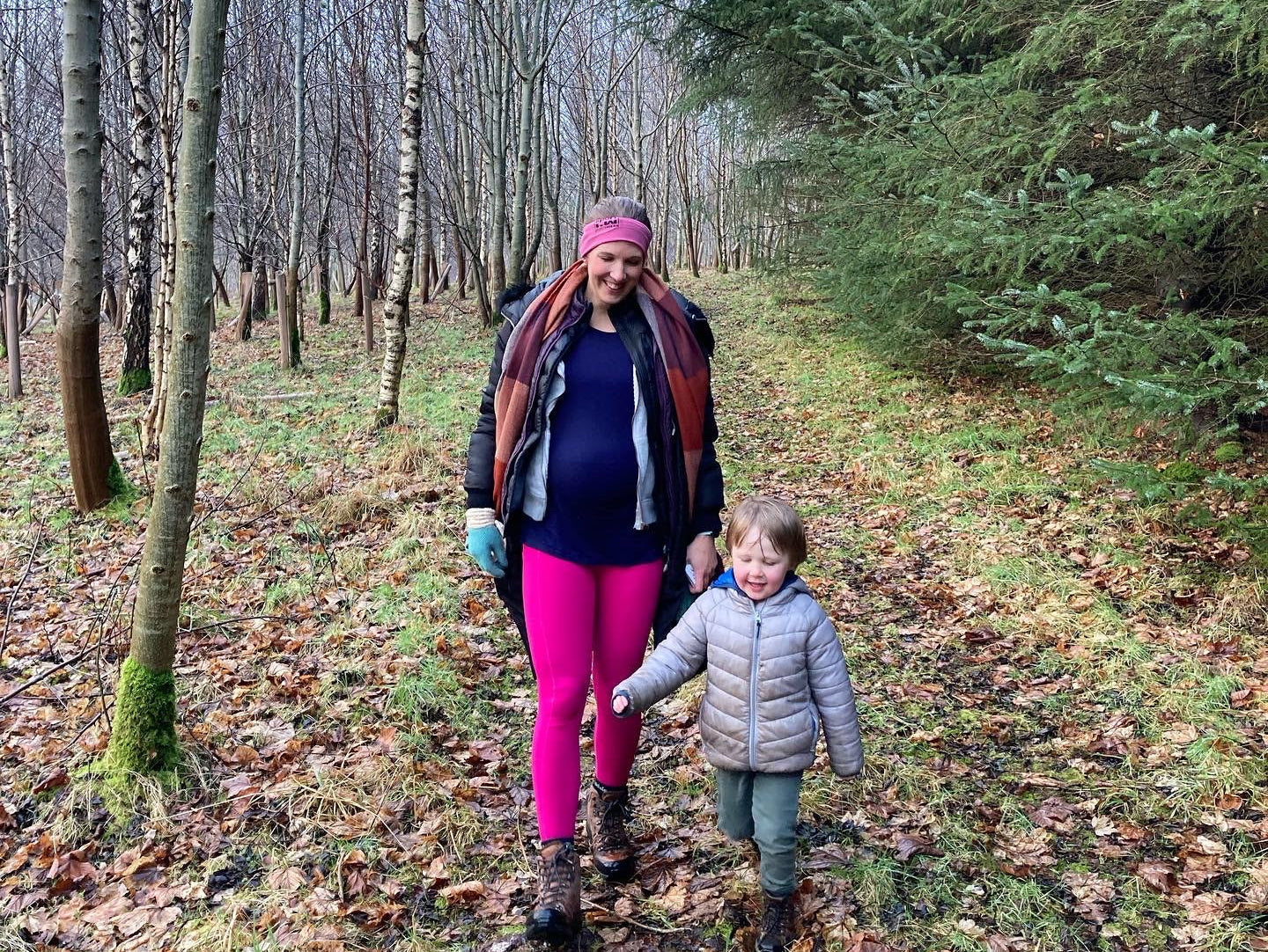 Six reasons to walk in pregnancy